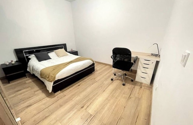 6 - Cosy, well-located accommodation in Clairmarais