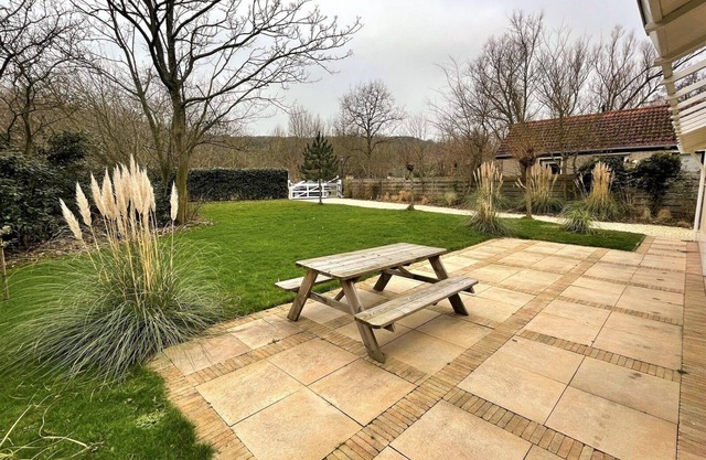 6 Persons Holiday bungalow in Koudekerke Dishoek right on the beach