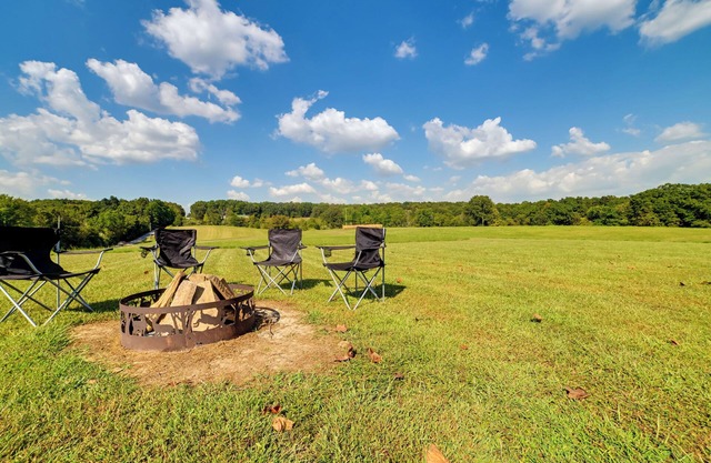 60-Acre Retreat: 5 Mins to Garden of the Gods