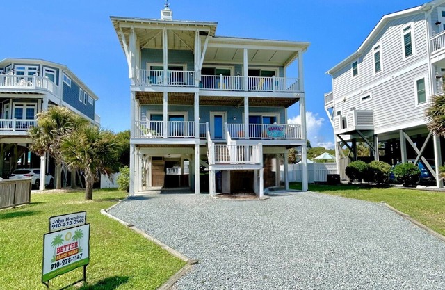 6BR 4.5BA House, 2nd Row, Ocean Views, Pool, Sleeps 12