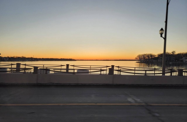 7 Bed, 3 Bath Okoboji Near Ritz West and East Lake Bridge Walk to EVERYTHING!