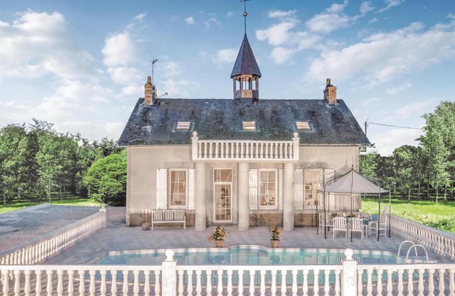 7 Bedroom Stunning Home In Ardentes