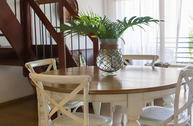 7. Cozy 2-bedroom apartment facing the golf course