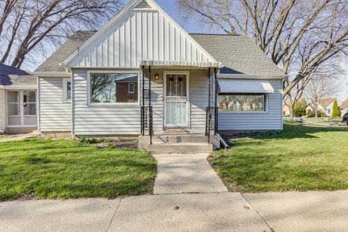 7 Mi to Lake Michigan Milwaukee Vacation Rental