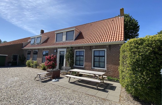 7-person holiday home with 4 bedrooms in Vrouwenpolder