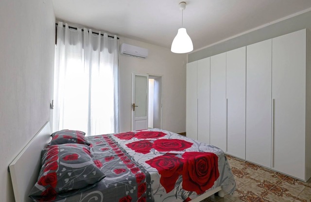 70 meters of comfort with terrace 2 bedrooms 2 bathrooms equipped kitchen, parking space