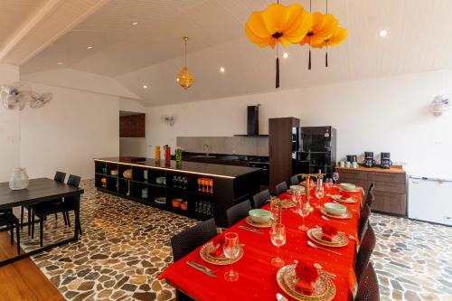 8 Palm Villa - Large Private Pool Villas in Aonang