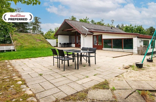 8 person holiday home in Ebeltoft-By Traum