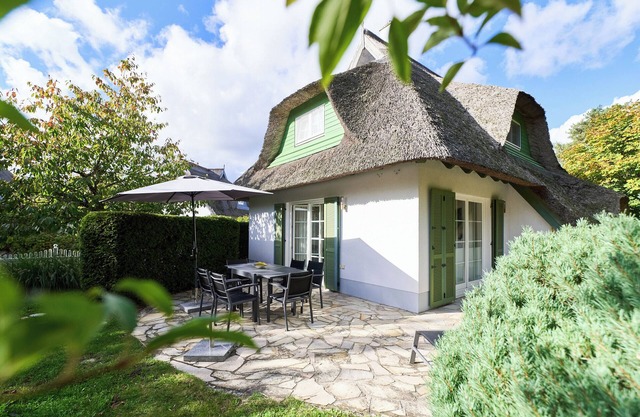 90 Thatched-roof house Ginsterweg 13