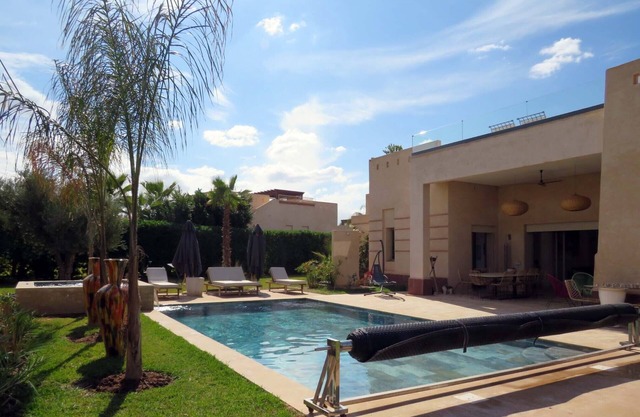 a 20 min de Marrakech Belle Villa Équipée 3 Chambres, Piscine 5m10m, Pétanque