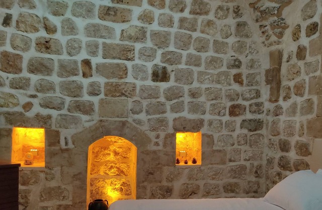 A 200-year-old stone house in the center of the historic cıty
