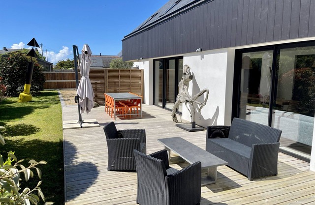 A 200m de la plage, la Villa YANG