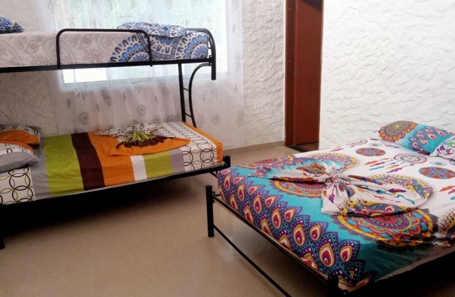 A 5 minutos del parque principal de melgar. Piscina 24 Horas.