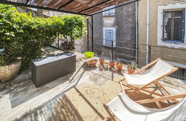 A beautiful and cozy townhouse awaited you in the heart of Capestang.