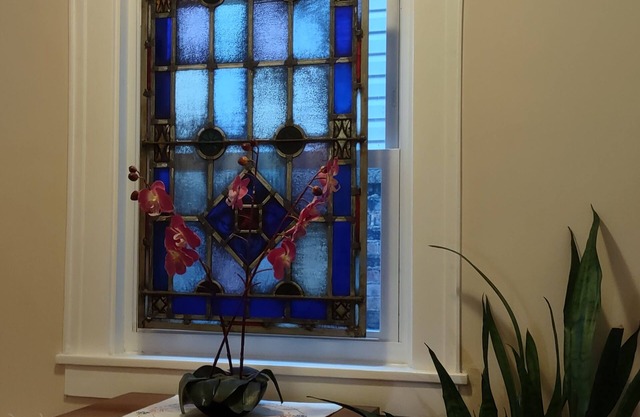 A Beautiful Home in city near restaurants and activities