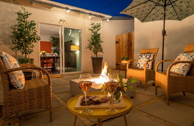 A beautifully-decorated vacation home less than 5 miles to Disneyland