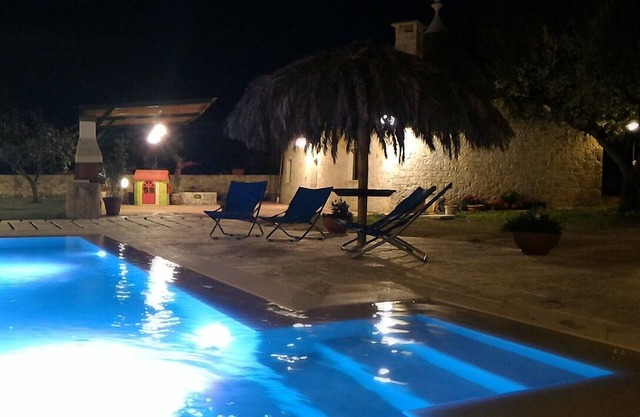 A charming rural retreat in trulli with private pool