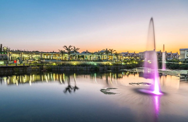 A Classy Business Stay or Family Paradise in Waterfall City - OR Tambo Airport