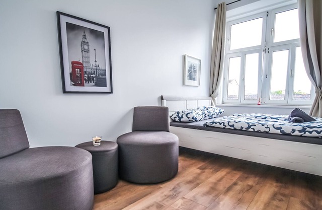 A comfortable, well-located Elite Apartment LV6 a