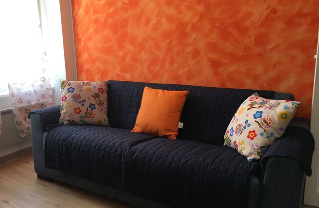 A cosy nest right in front of the beach with private garage!