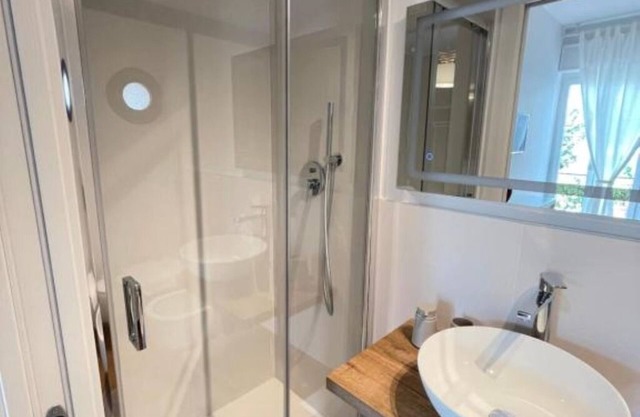 A DREAM IN THE GULF OF POETS new