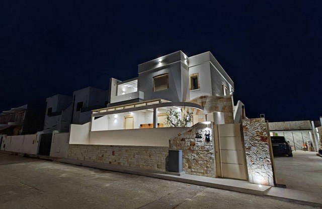 A dream few meters from the sea.