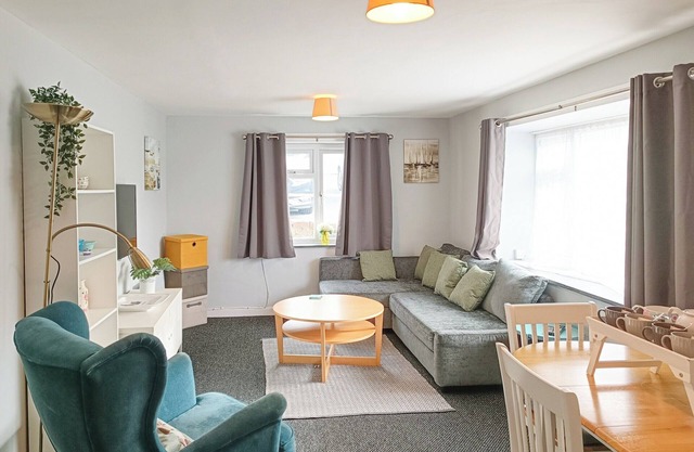 A family friendly apartment just a short stroll from a fabulous sandy beach.