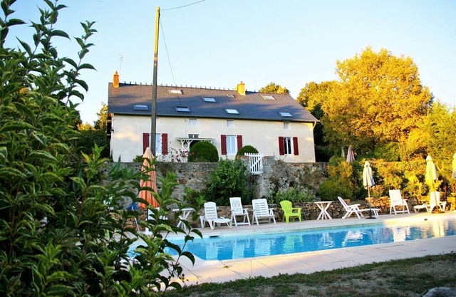 Authentic farmhouse with private heated pool and panoramic views