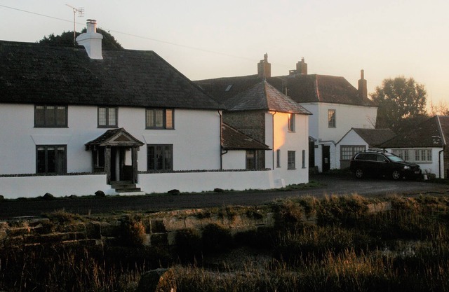 A harbour hideaway - ideal for families and groups
