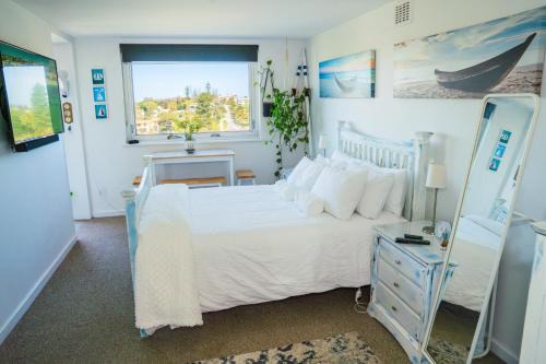 A Little Slice of Fremantle One Bedroom Character Apartment