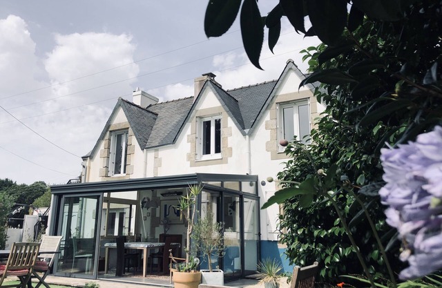 A Nevez Kerdruc , Maison Type 6 Avec 4 Chambres .calme