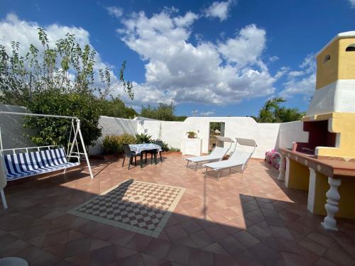 A soli 10 minuti a piedi dal mare più bello! Villa casa vacanza Silvana e Roni