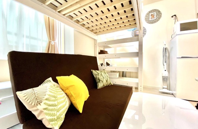 A studio apartment hotel that is a 2minute walk f/Naha Okinawa