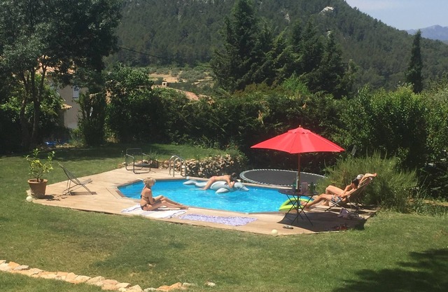 A weekend, a week, a month, between Aix en Provence, Marseille and Cassis.