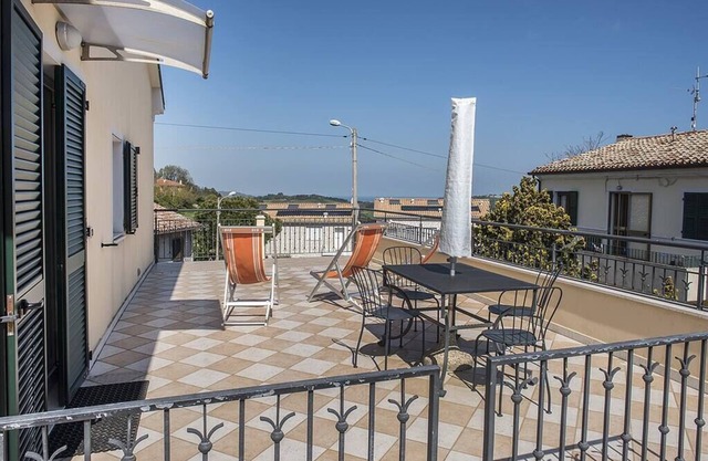 A09 - Poggio, delightful three-room apartment with sea view