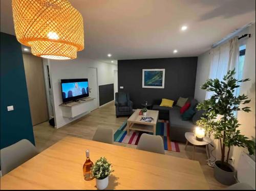 A1 neuf 2023 - ORLY - PARIS EXPO - 5 chambres - 16 couchages