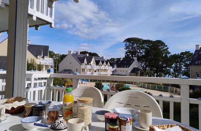 A11 -Appartement vue mer piscine