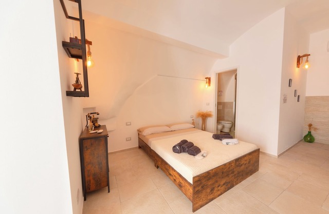 'ACA Luxury Suite with Jacuzzi,thus enjoying a range of modern amenities.