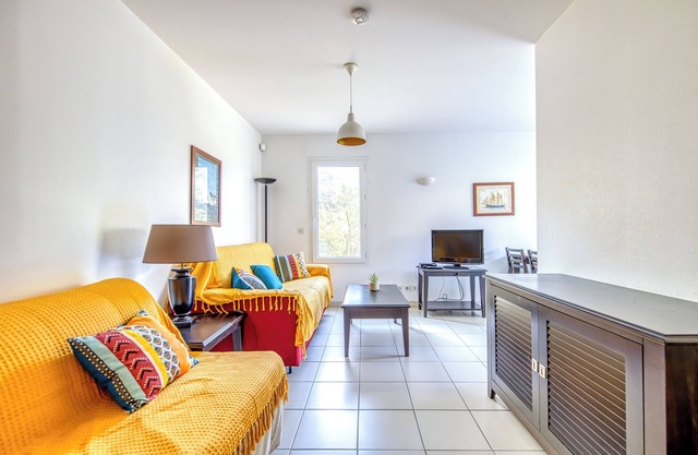 Accessible Apartment for Persons with Reduced Mobility with Garden and Shared Pool in Soulac-sur-Mer