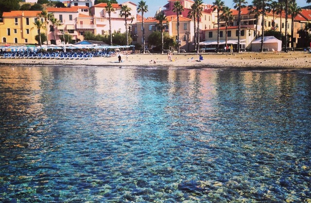 Accommodation with terrace 20 meters from the sea Code Citra Liguria 008054-LT-0044