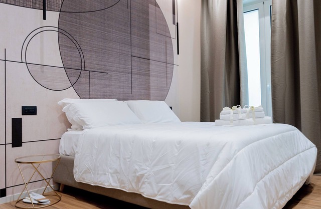 Accommodation in the center of Bari, with airport connection and parking