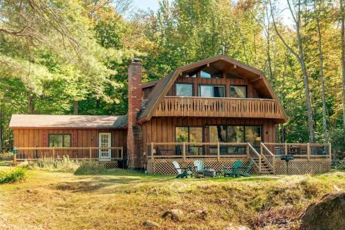 ADK Whiteface Chalet with Hot Tub, Dog Friendly!