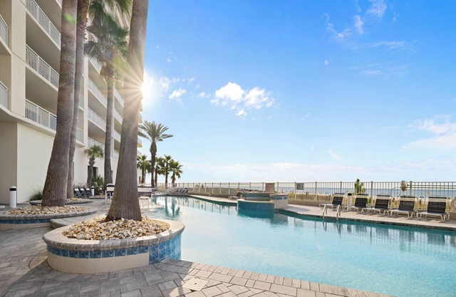 Admiral's Quarters 307 by Liquid Life