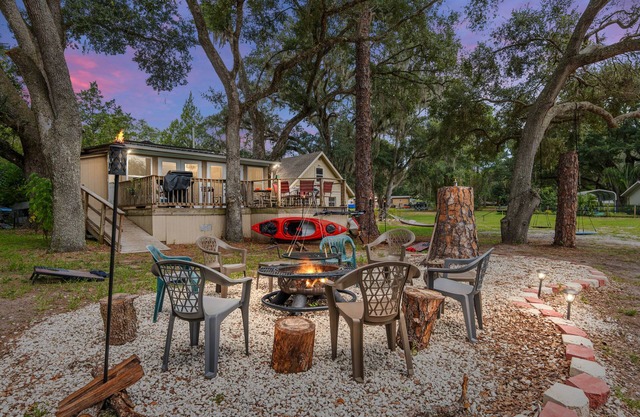 Adventure Awaits on Canal Front Lake Kerr in Beautiful Ocala National Forest!
