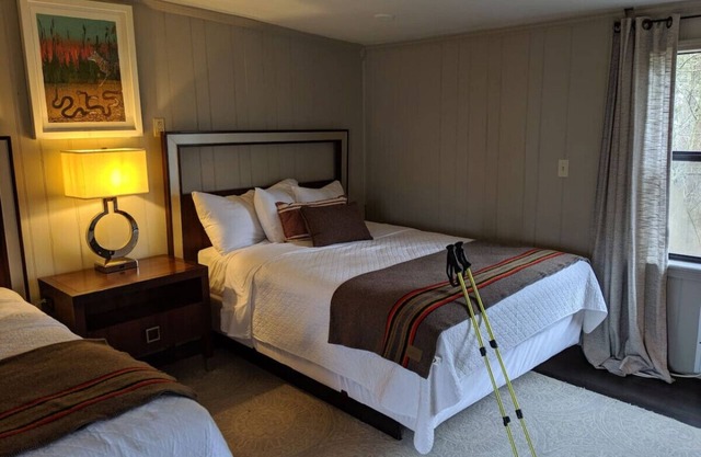 Adventure Cabin 1with 2 Queen Beds