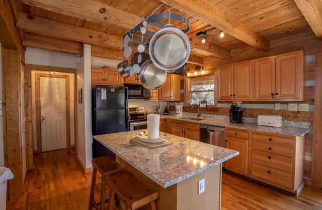 Adventurous Cabin with Unbeatable Views