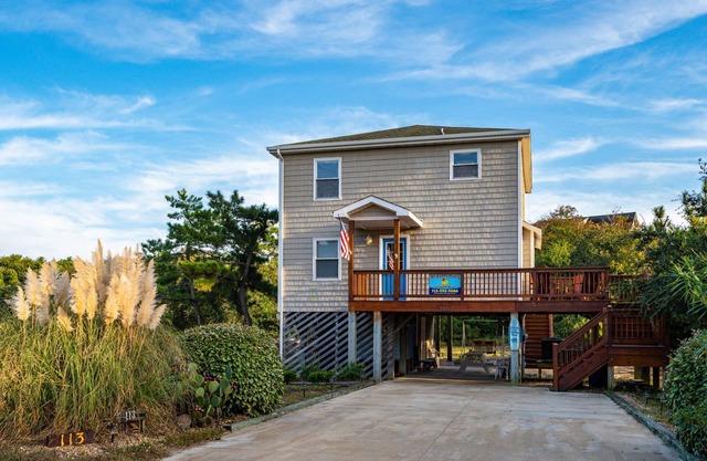 After Dune Delight. Oceanside, 8 min walk to beach & town of Duck! Pet Friendly
