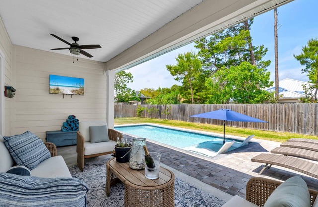 Against the Wind- 30A Luxury Beach House with Private Pool, Close to Beach