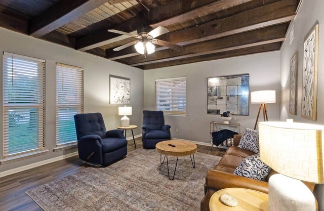 Aggies on Auburn Court 2b/1.5b TAMU/Veterans Park