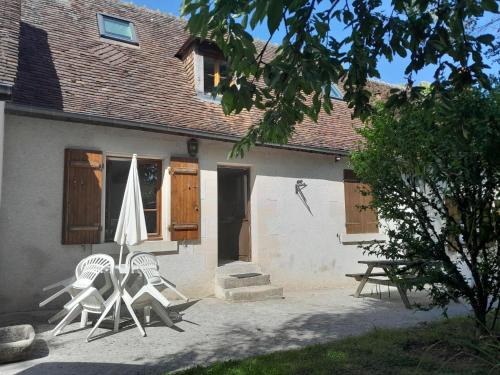 Agréable et jolie maison avec grand jardin